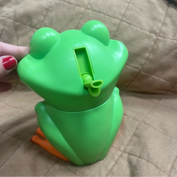BOGO Rainforest Cafe CHACHA 3D Tree Frog Souvenir Travel Drink Sipper Cupw/Straw - Picture 3 of 5
